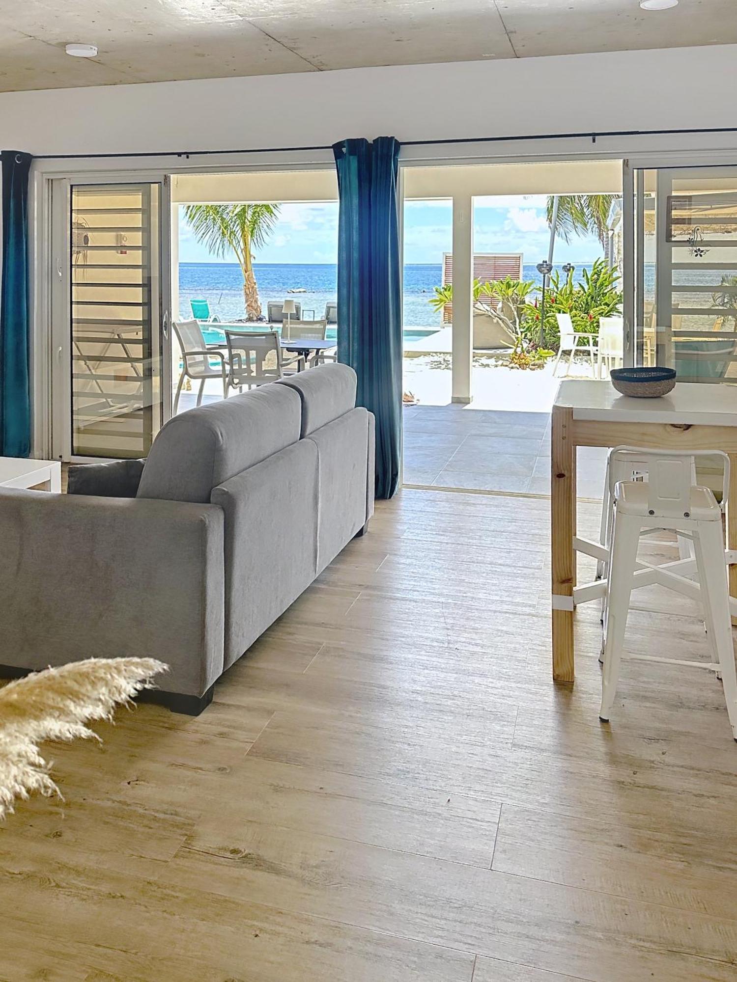 Pension Irivai Appartement Puatou 1 Chambre Bord De Mer أوتوروا المظهر الخارجي الصورة